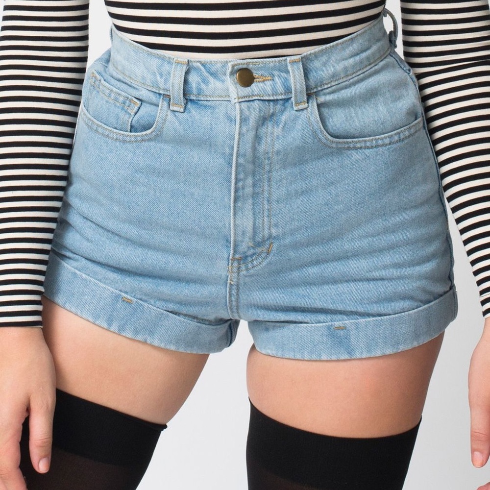 ❤️ AA high waisted cuff shorts